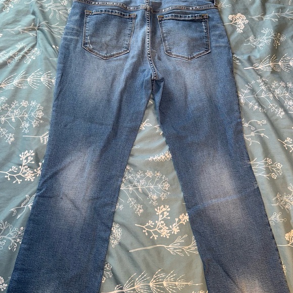 Old navy flare up jeans / mid rise size 8 - Picture 3 of 5